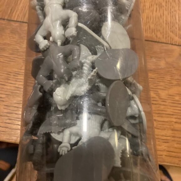 Wicked Duals tube of Monsters figures - Picture 3 of 6